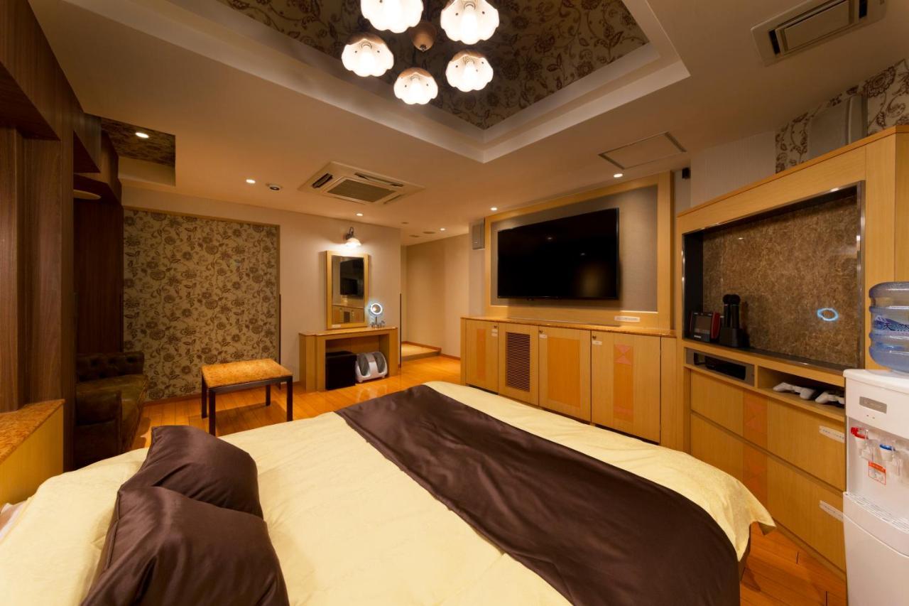 Hotel Luna Ikeda (Adults Only) Exterior photo